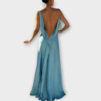 Hallie - Elegante vestido largo de satén con alta abertura