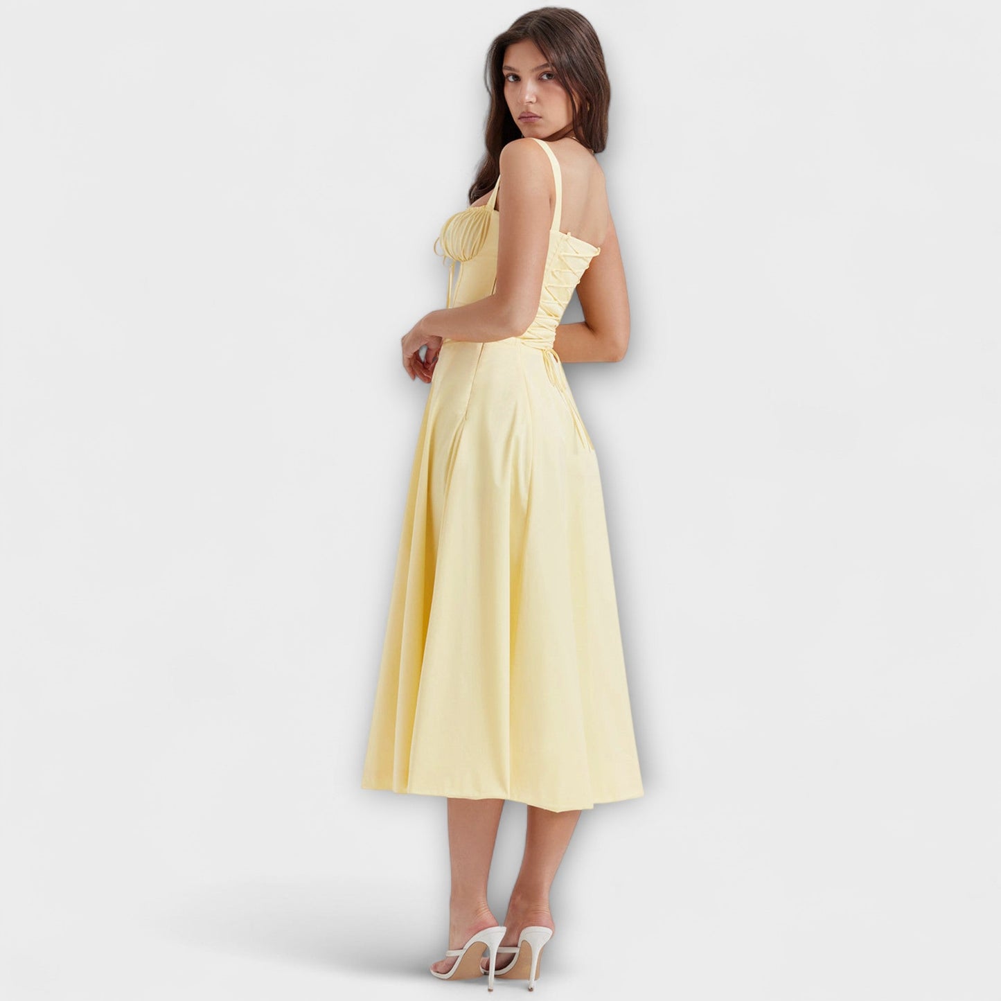 Zipporas - Vestido de tirantes a medida con moderno estampado de flores de primavera